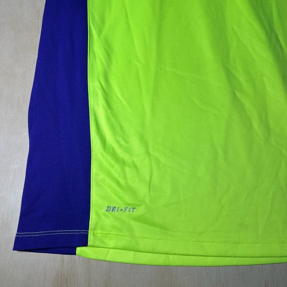 Nike Academy Dri-Fit jersey Neon Green And Purple Size Large - Picture 3 of 11